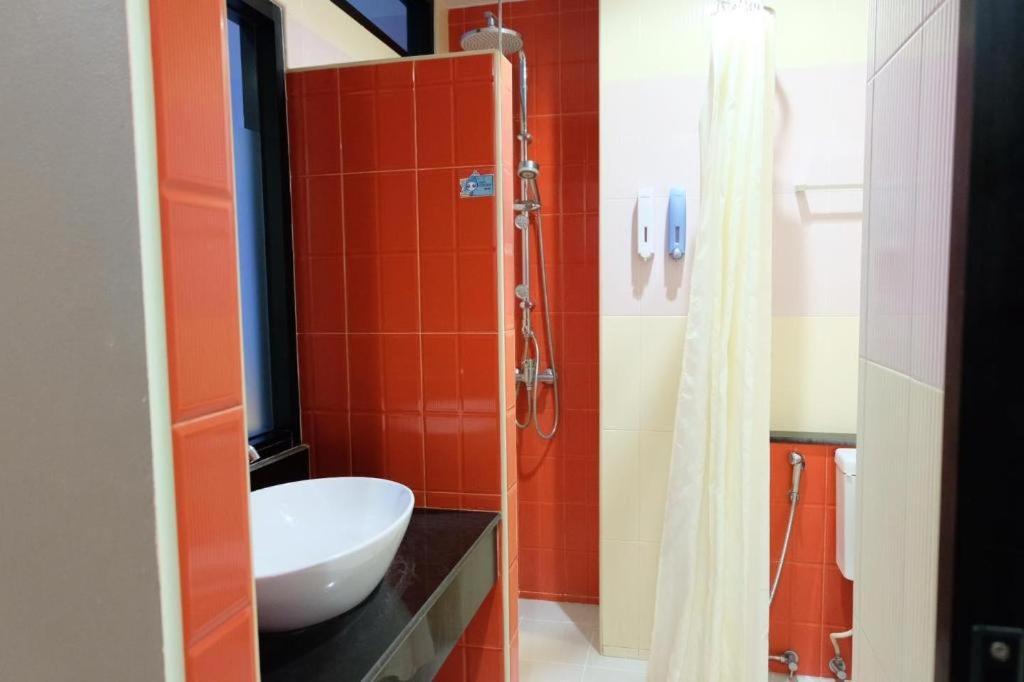 Na Tubthieng Boutique Resort Транг Экстерьер фото